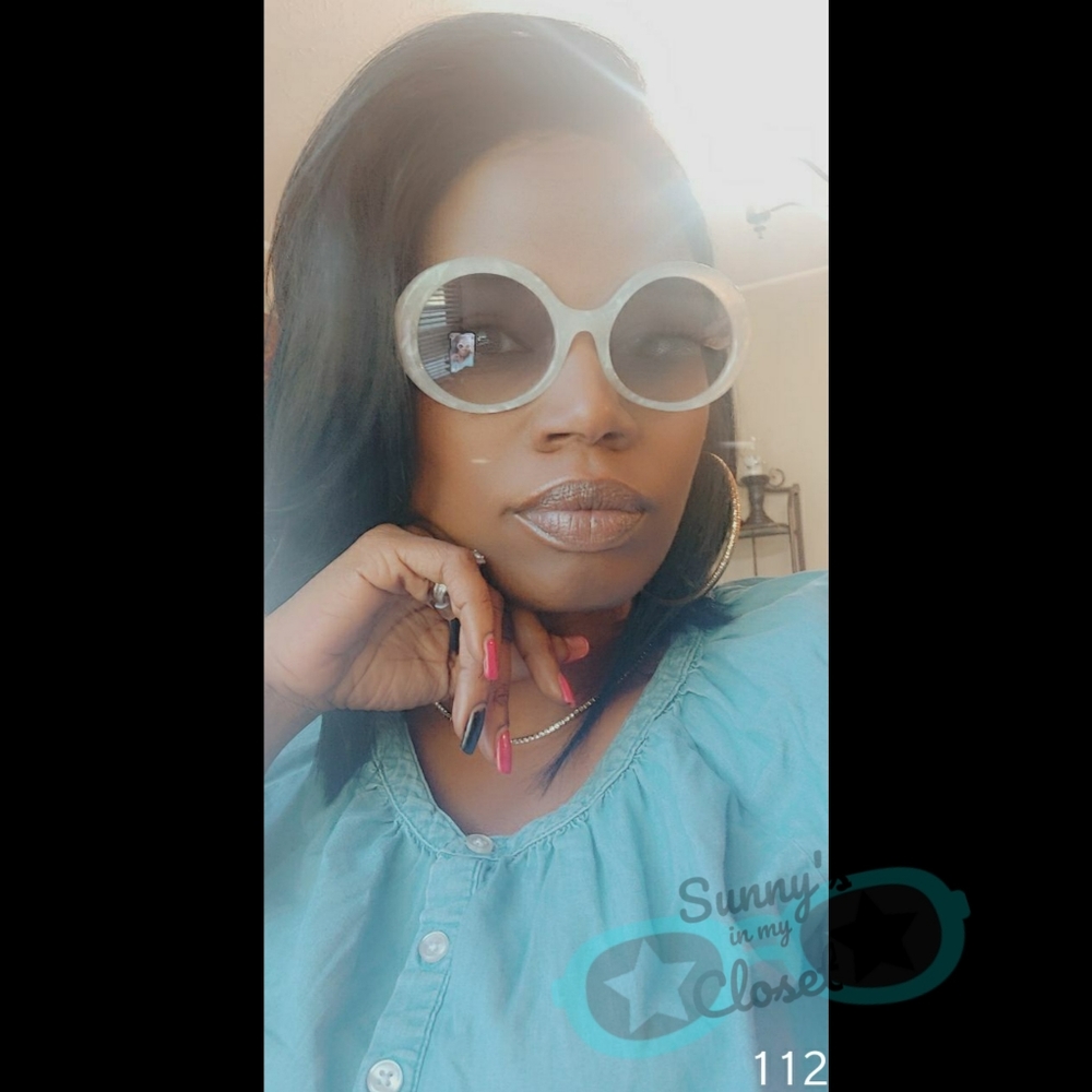 Burberry Circle Lens Sunglasses😎 BE4314 Cute